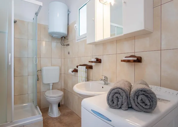 Apartman With Parking Space Pag - 22605 Pag Town