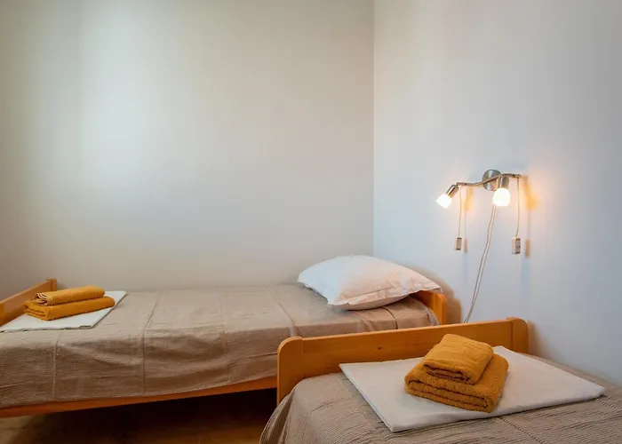 Apartman With Parking Space Pag - 22605