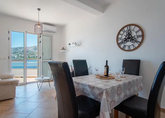 With Parking Space Pag - 22605